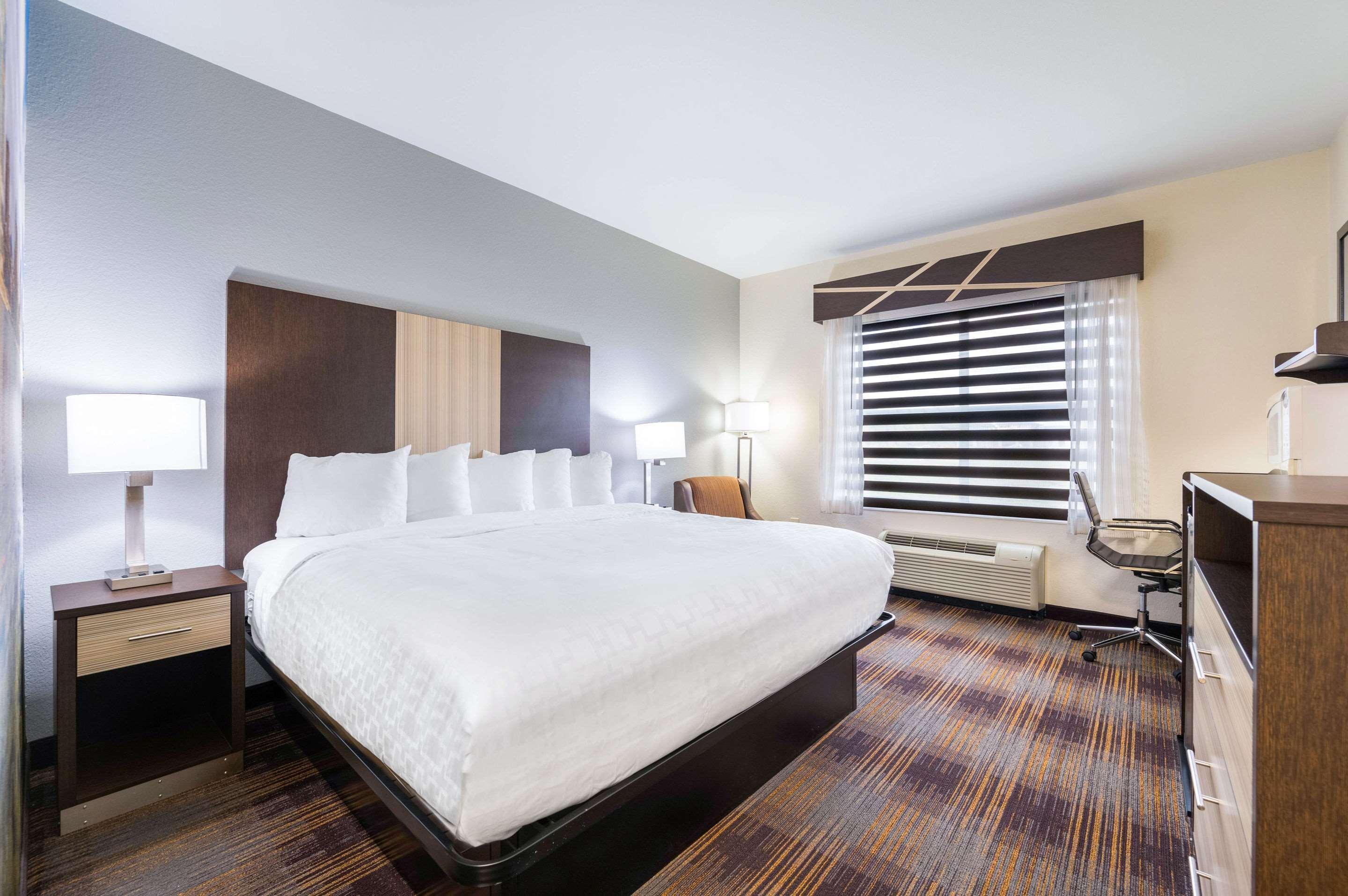 Clarion Pointe Madison-Huntsville Εξωτερικό φωτογραφία