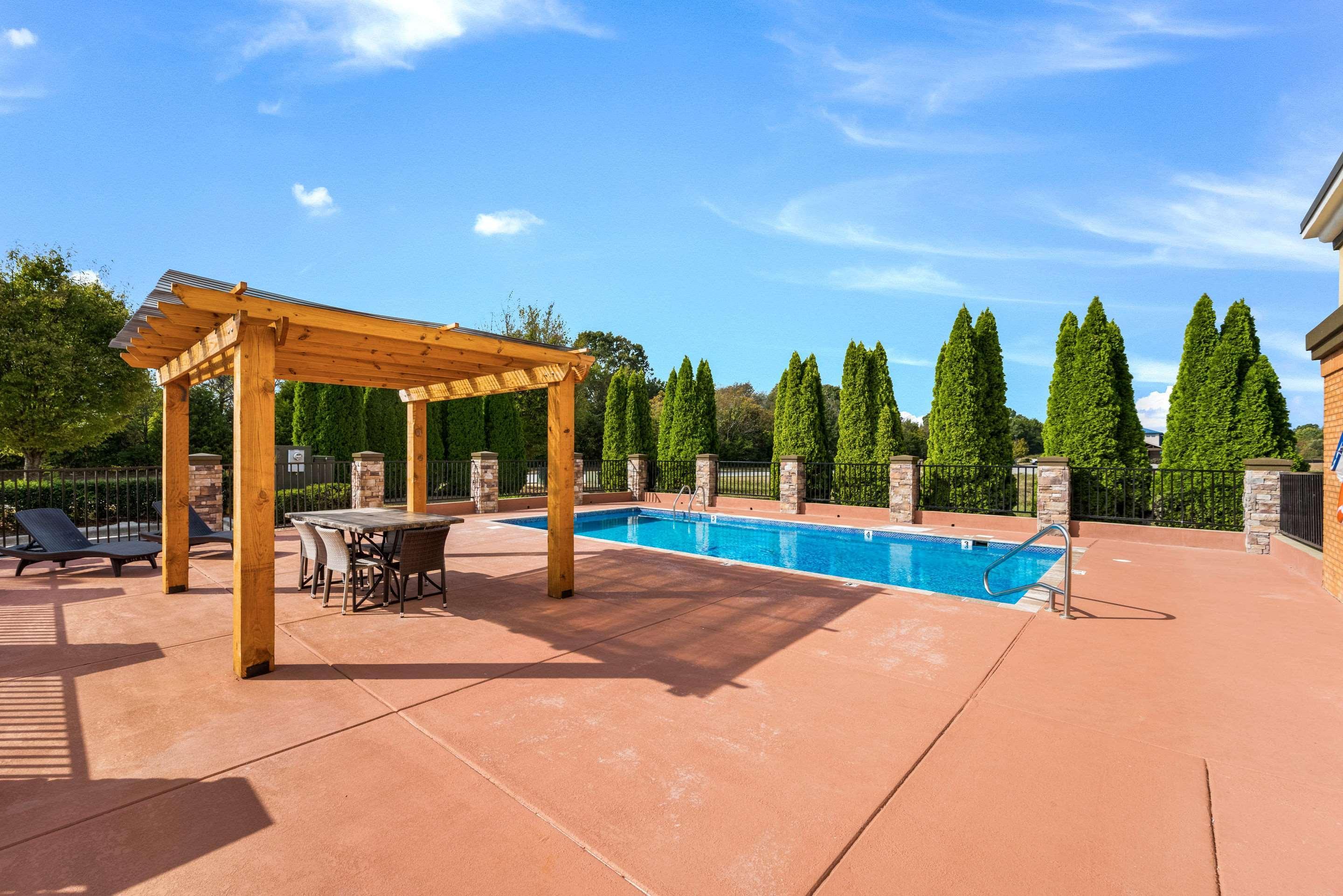 Clarion Pointe Madison-Huntsville Εξωτερικό φωτογραφία