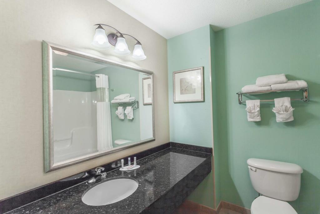 Clarion Pointe Madison-Huntsville Εξωτερικό φωτογραφία