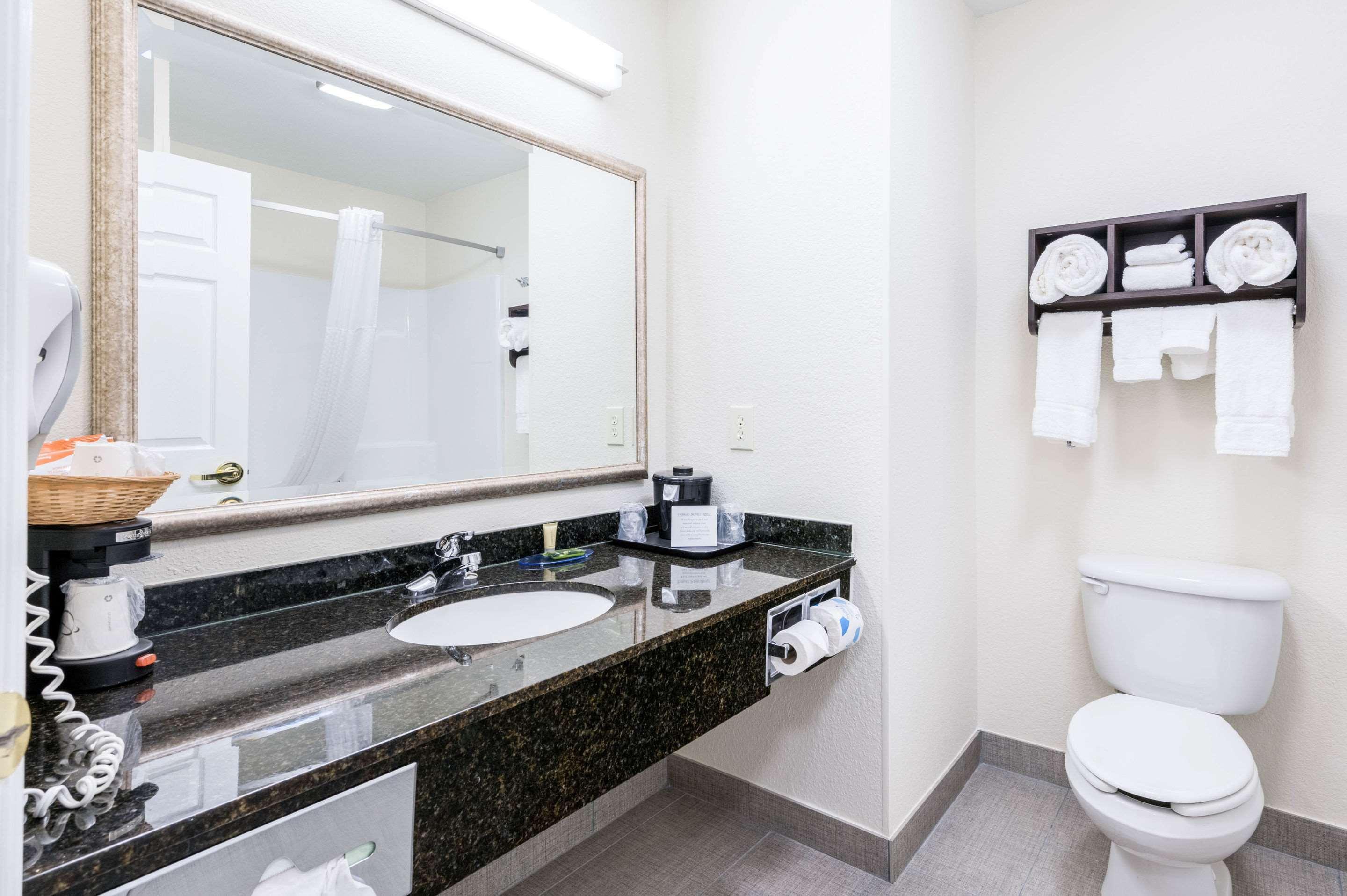 Clarion Pointe Madison-Huntsville Εξωτερικό φωτογραφία