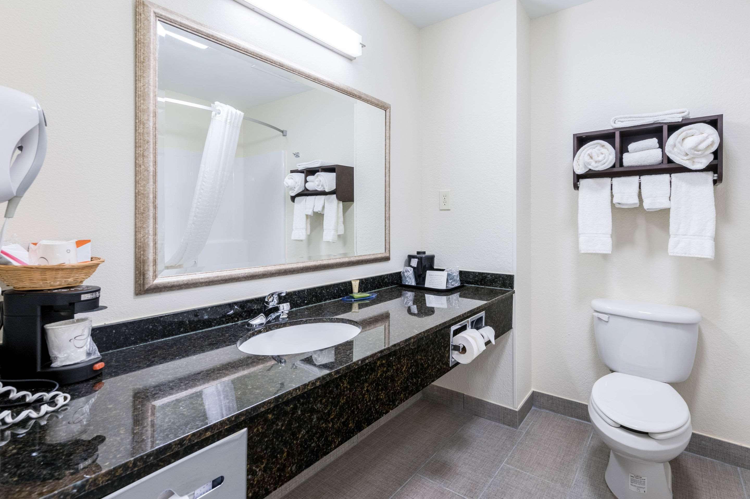 Clarion Pointe Madison-Huntsville Εξωτερικό φωτογραφία